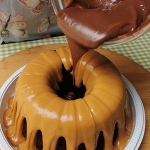 Descubra o segredo para um êxtase doce: O Bolo Vulcão de Doce de Leite que vai transformar sua vida!