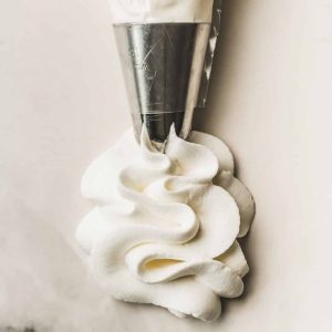 Chantilly Perfeito: O Segredo Para Transformar Suas Sobremesas em Obras-Primas
