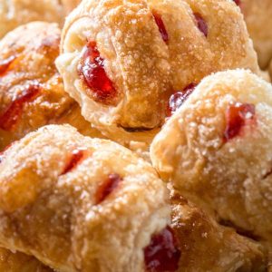 Descubra o Segredo por Trás do Strudel de Morango: Uma Viagem Culinária Imperdível